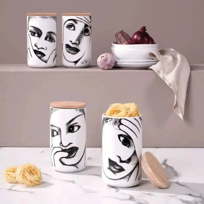 CANISTER LARGE
Wait A Second