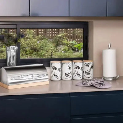 CANISTER LARGE
Wait A Second