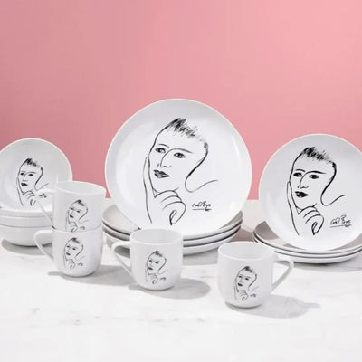 DINNERWARE 16pc SET
Distant Memory